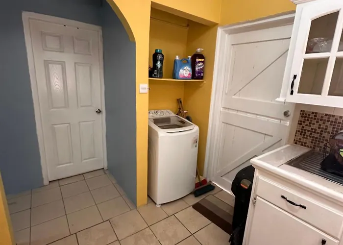 Jimmys Cozy Corner