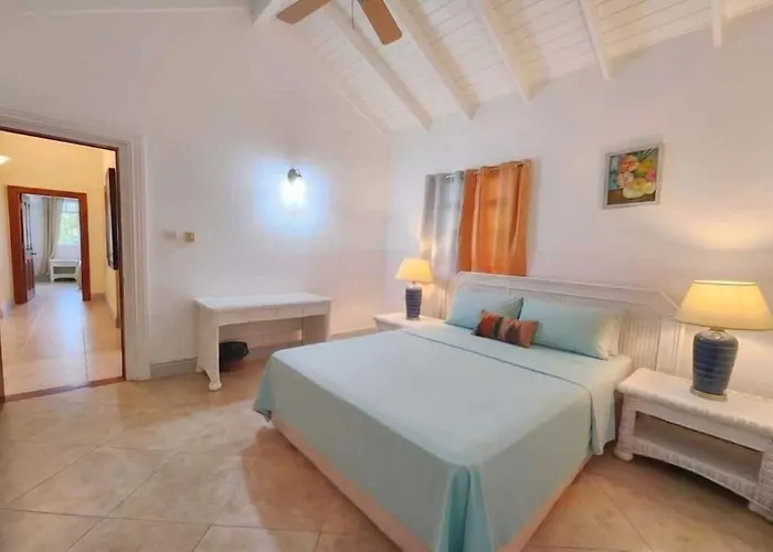 Emerald Bleu Villa